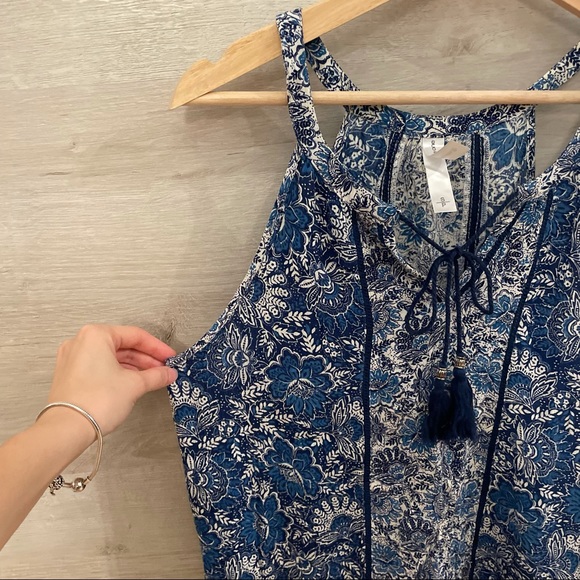 NWOT Warehouse One Blue and White Boho Floral Sleeveless Top - Picture 3 of 13